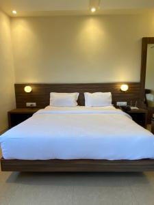 The Byke Skylark Seafront Resort, Dapoli