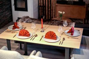 Arctic Glow Apartment 3