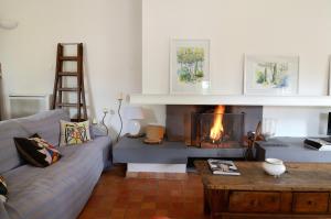 Villas Villa 4 bedrooms for 8 People with Heated Pool 4km from Aix Center, Agarrus Aix : photos des chambres