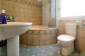 Villas Villa 4 bedrooms for 8 People with Heated Pool 4km from Aix Center, Agarrus Aix : photos des chambres