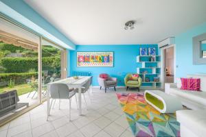 Appartements Les Miradors, charmant appartement de 2 chambres en RDC, jardin privatif, piscine, vue mer et parking : photos des chambres