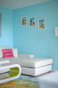 Appartements Les Miradors, charmant appartement de 2 chambres en RDC, jardin privatif, piscine, vue mer et parking : photos des chambres