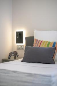 Appartements Les Miradors, charmant appartement de 2 chambres en RDC, jardin privatif, piscine, vue mer et parking : photos des chambres