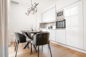 Penthouse with terrace and Cathedral views by REMS