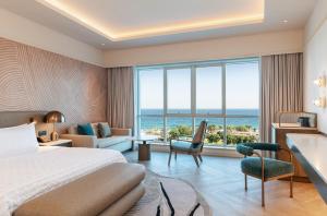 Le Meridien Al Aqah Beach Resort