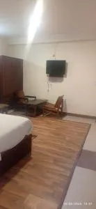 New Hostel Land in Nearby zingbus - Nagar