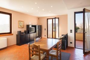 Casa Azzurra-comodo appartamento in villa