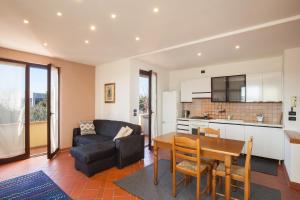 Casa Azzurra-comodo appartamento in villa