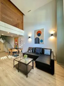 WeRentVLC - Espectacular Loft Duplex 1 hab - Bonrepós y Mirambell