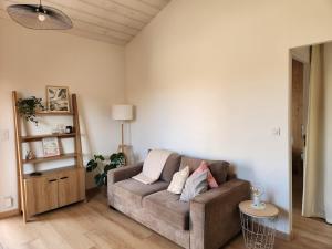 Appartements Au Bon Endroit : Appartement - Vue sur Jardin