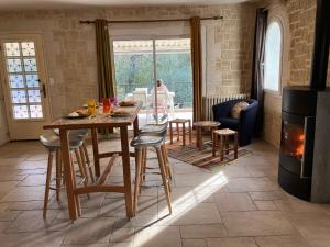 Appartements Gite avec jacuzzi, et acces prive a la riviere : photos des chambres