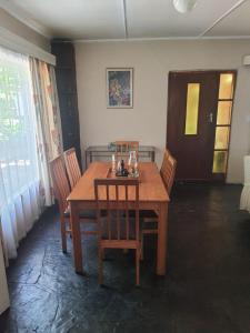 Cottage1 at Cynthias Country