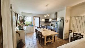 Elba-bella casa in Campagna, meraviglioso giardino, animali ammessi