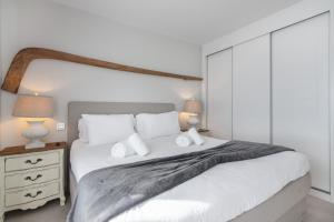 Los Flamencos by Ĥ - Playa de los Haraganes HLHF6502P57