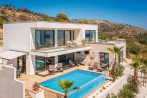 Villa Maxime with Heated Pool