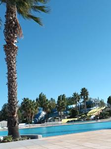 Mobilhome dans Camping Vias plage