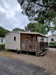 Mobilhome dans Camping Vias plage