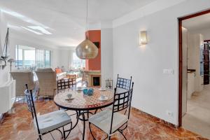 La Cofa by Aguilarent