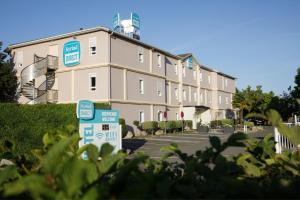 Hotels KYRIAD DIRECT Orleans - La Chapelle St Mesmin : photos des chambres