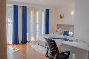 Casa Misa First acres