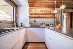 Chalet Foxden, Les Houches Chamonix - by EMERALD STAY