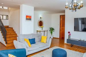 Casa Misa First acres