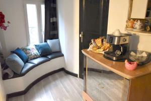 Appartements Studio climatise et sa terrasse privee en villa : photos des chambres
