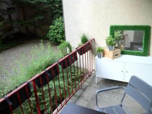 Old city center direct to river Rhine