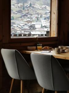 B&B / Chambres d'hotes Les 9 Neves, Restaurant & Chambres d-hotes : photos des chambres