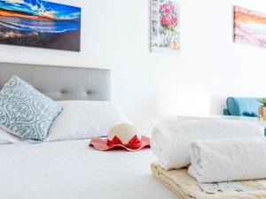 Port Royale shine and bright, heated pool