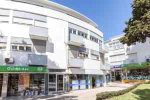 Oskar Apartment By NOOK