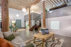 Boho-Chic Loft in a Legendary 17th-Century Trap House