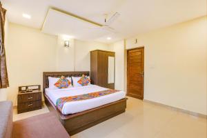 Fabhotel Shalom Indus residency - 400 Mtrs Away from Fort Aguada
