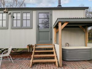 Evendine Hut Evendine Cottage