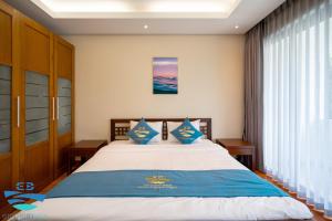 Airy 3 bedroom in the Ocean Villas Da Nang