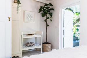 Peaceful Noordhoek Escape Near Beach and Village