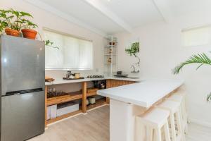 Peaceful Noordhoek Escape Near Beach and Village