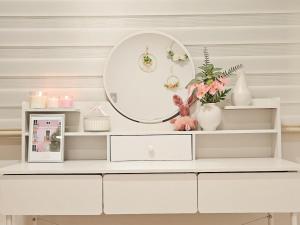 Sensibility Warmth Cozy New Construction Pleasant Hongdae Gangnam 30 minutes