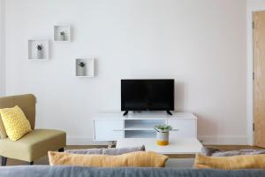 Redhill Queensgate - Modern 1 Bedroom Apartment