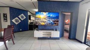 Family Elegant Smart Home