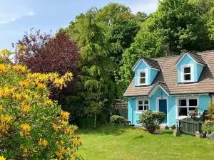 Cosy Karibu cottage with stunning canal views - Taynish