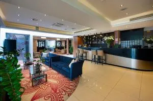 Outlet Hotel Polgár - 豪伊杜纳纳什