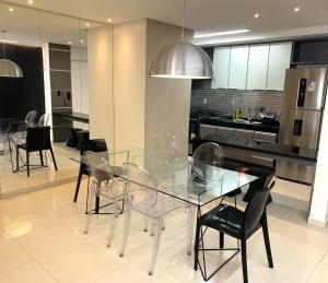 Apto 3 quartos I Alto padrão I 250m da praia I Piscina I Garagem