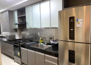 Apto 3 quartos I Alto padrão I 250m da praia I Piscina I Garagem