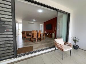 SEASCAPE 4 Home Away from Home Near CLUB MED ALBION