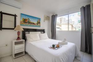 CLR23 -Calçadão, 1Dorm Climatizado, Wi-Fi, Garagem