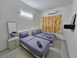 Rain Forest Hostel