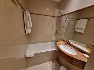 Quadruple Room room in Hôtel France Eiffel