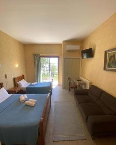 Hotels HOTEL LE FLOREAL : photos des chambres