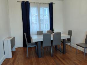 Maisons de vacances Logement entier - Centre Fecamp - 67 Vanessa : photos des chambres